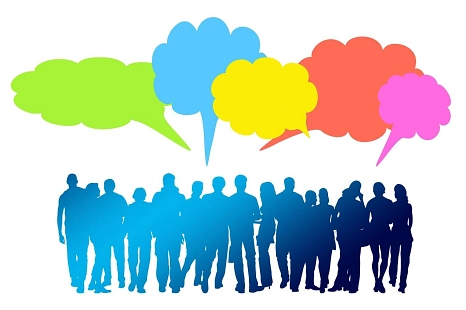 Gruppe an Menschen mit Sprechblasen obendrüber&nbsp;&copy;&nbsp;https://pixabay.com/de/illustrations/team-arbeit-gesch%C3%A4ft-b%C3%BCro-teamwork-4226955/