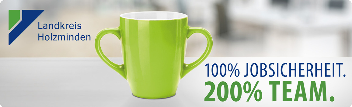 Es ist eine Tasse mit zwei Henkeln zu sehen und unterhalb steht 100 % Jobsicherheit und 200 % Team